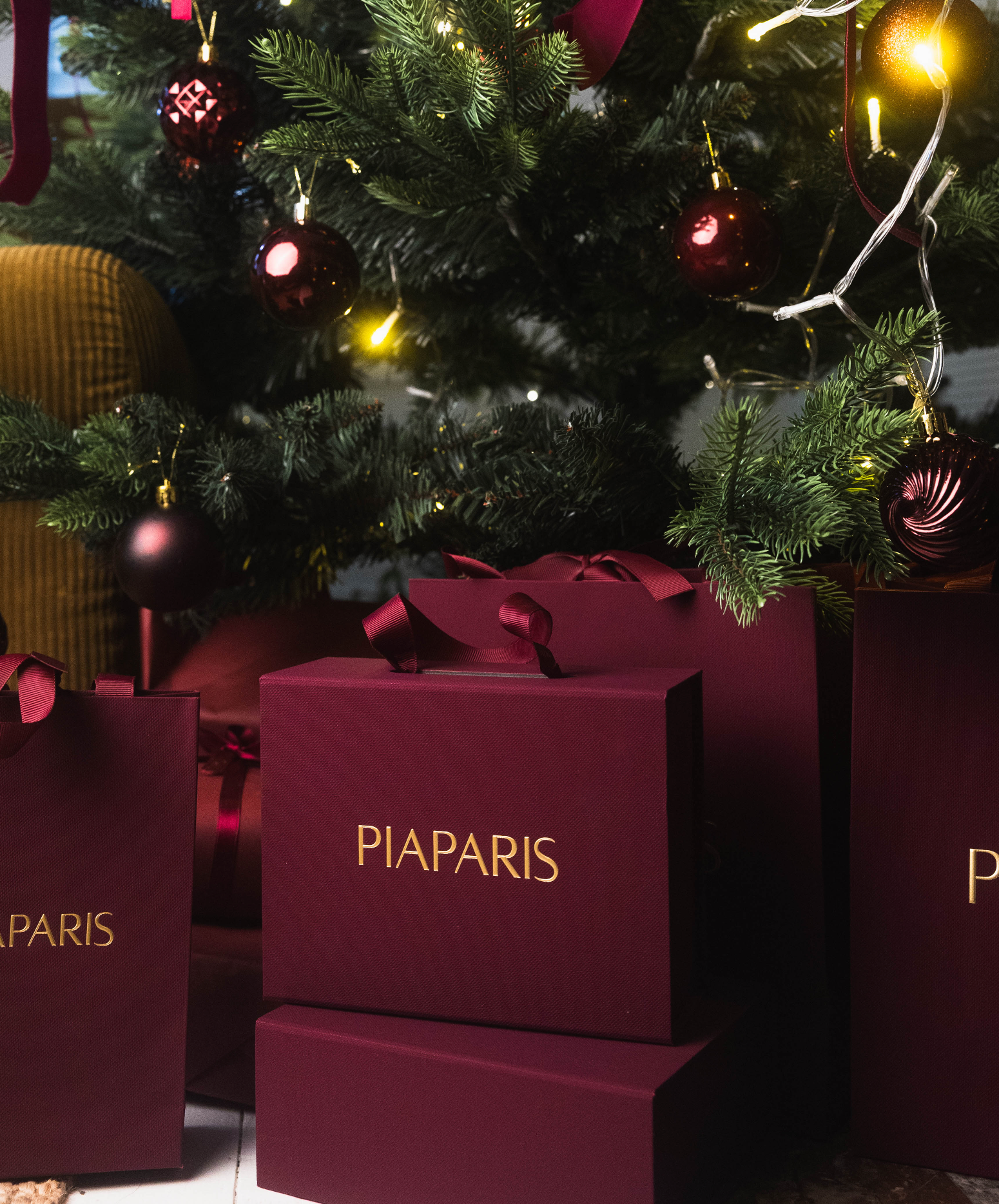 Idées de cadeaux en or pour femme à offrir à Noël : la sélection de bijoux de Pia