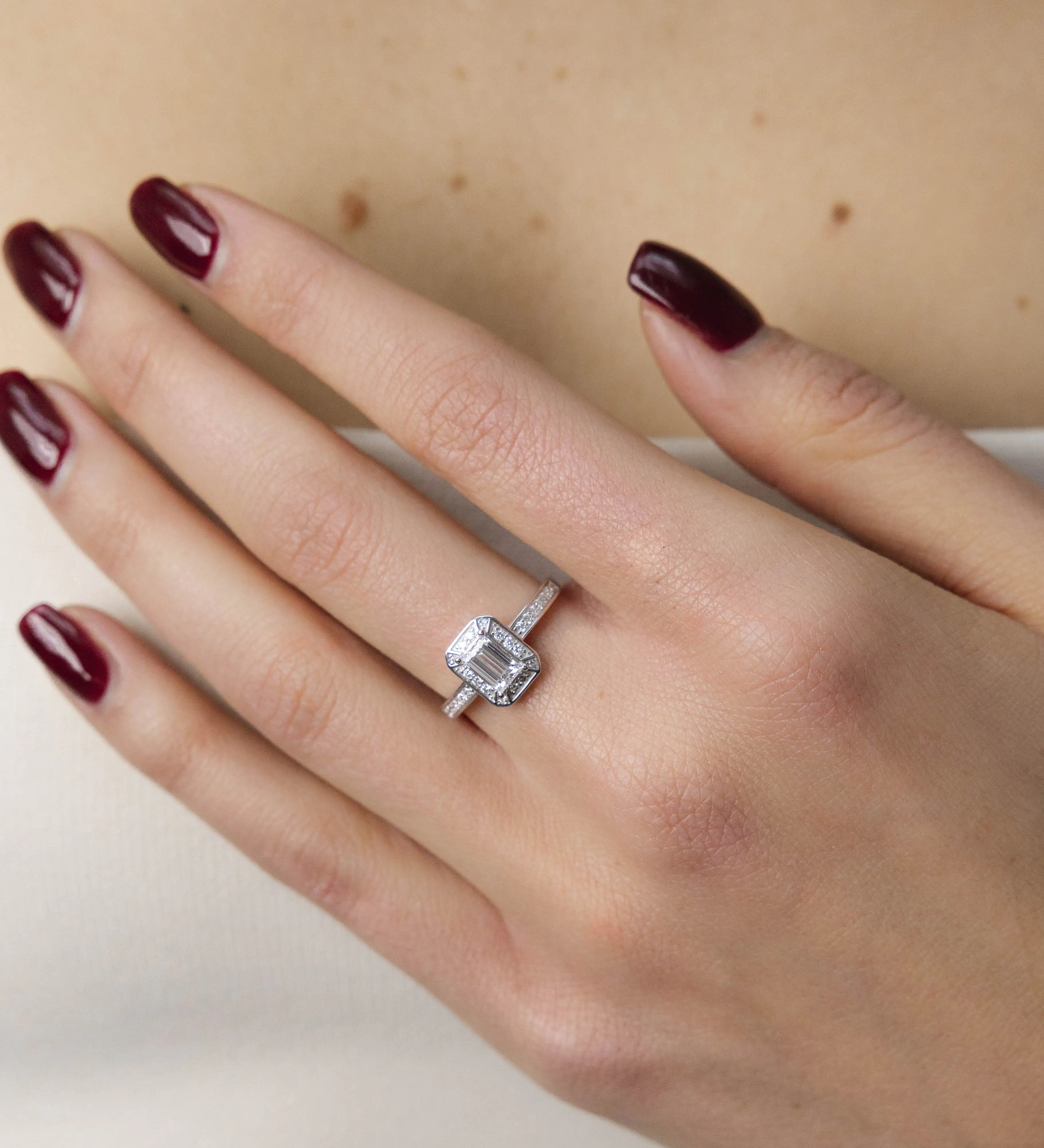 Bague Oriane 0.922 carat en Or Blanc et diamant de synthèse