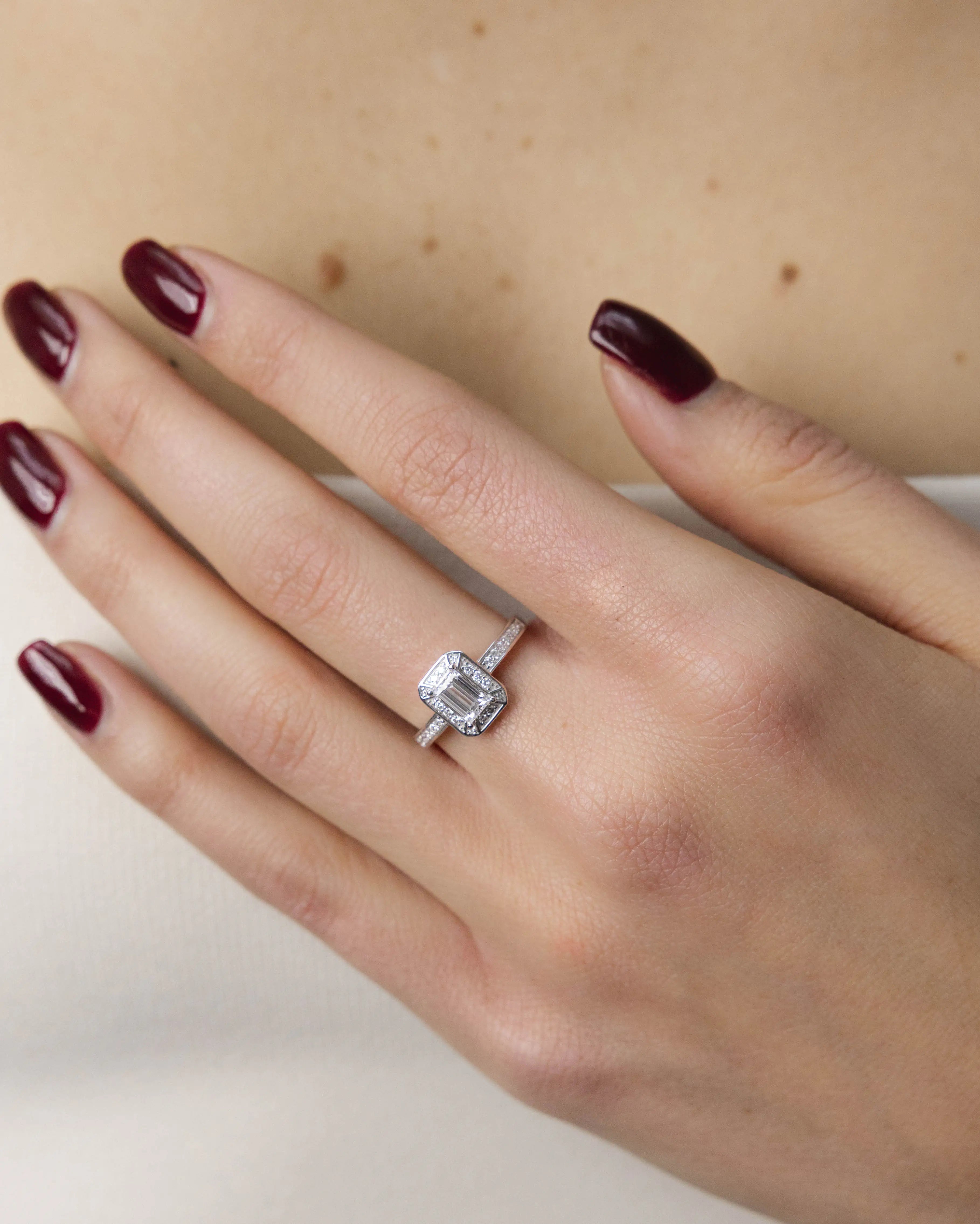 Bague Oriane 0.922 carat en Or Blanc et diamant de synthèse