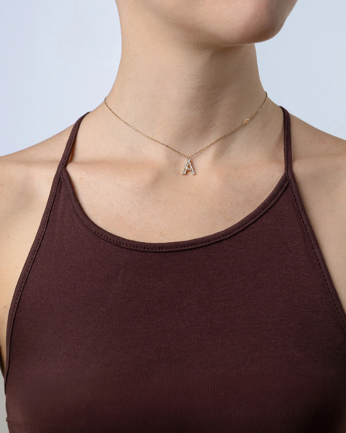Collier Initiale A porté