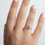 Bague Baby Flora Prune en or jaune 