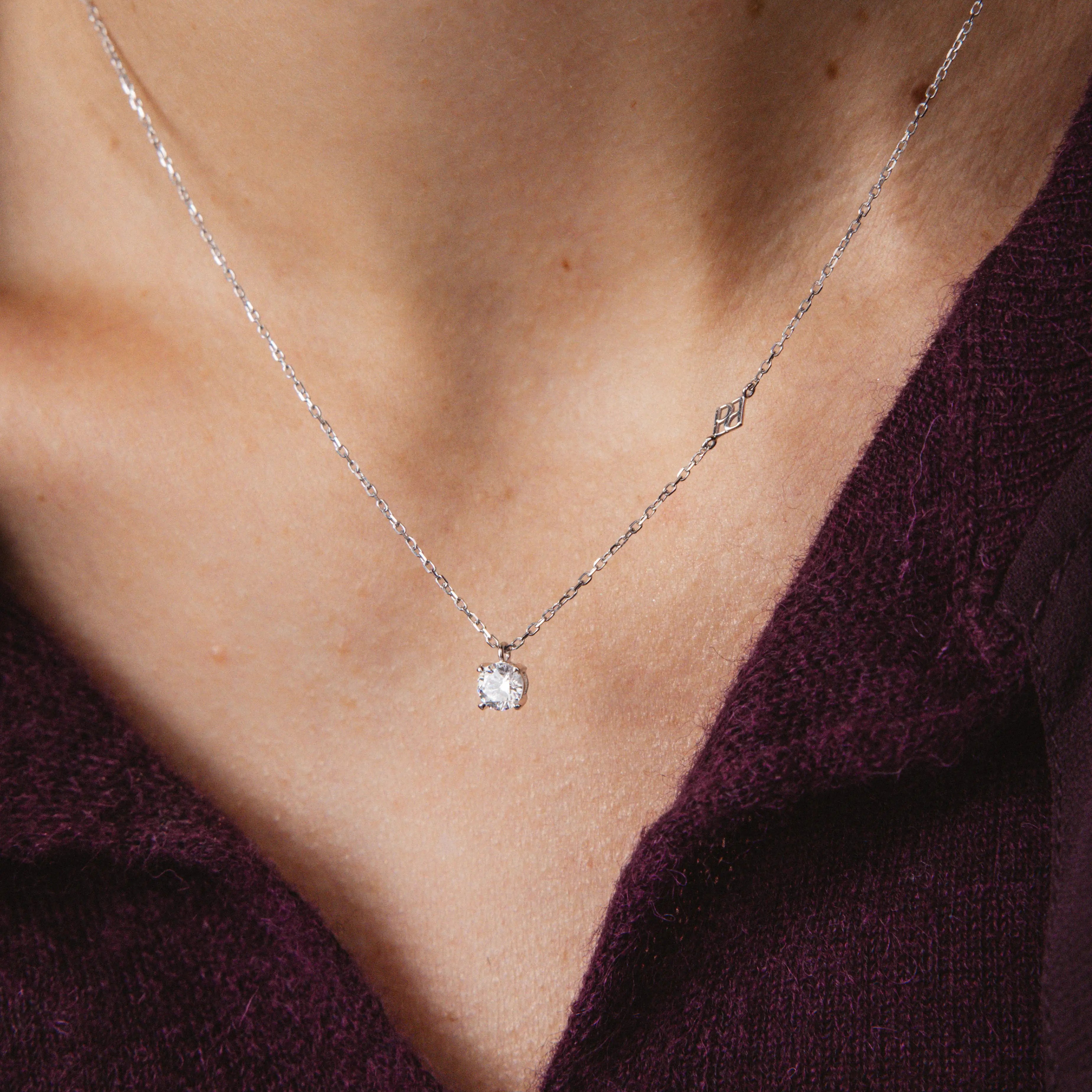 Collier Infini 0.30 carat en or blanc et diamant 