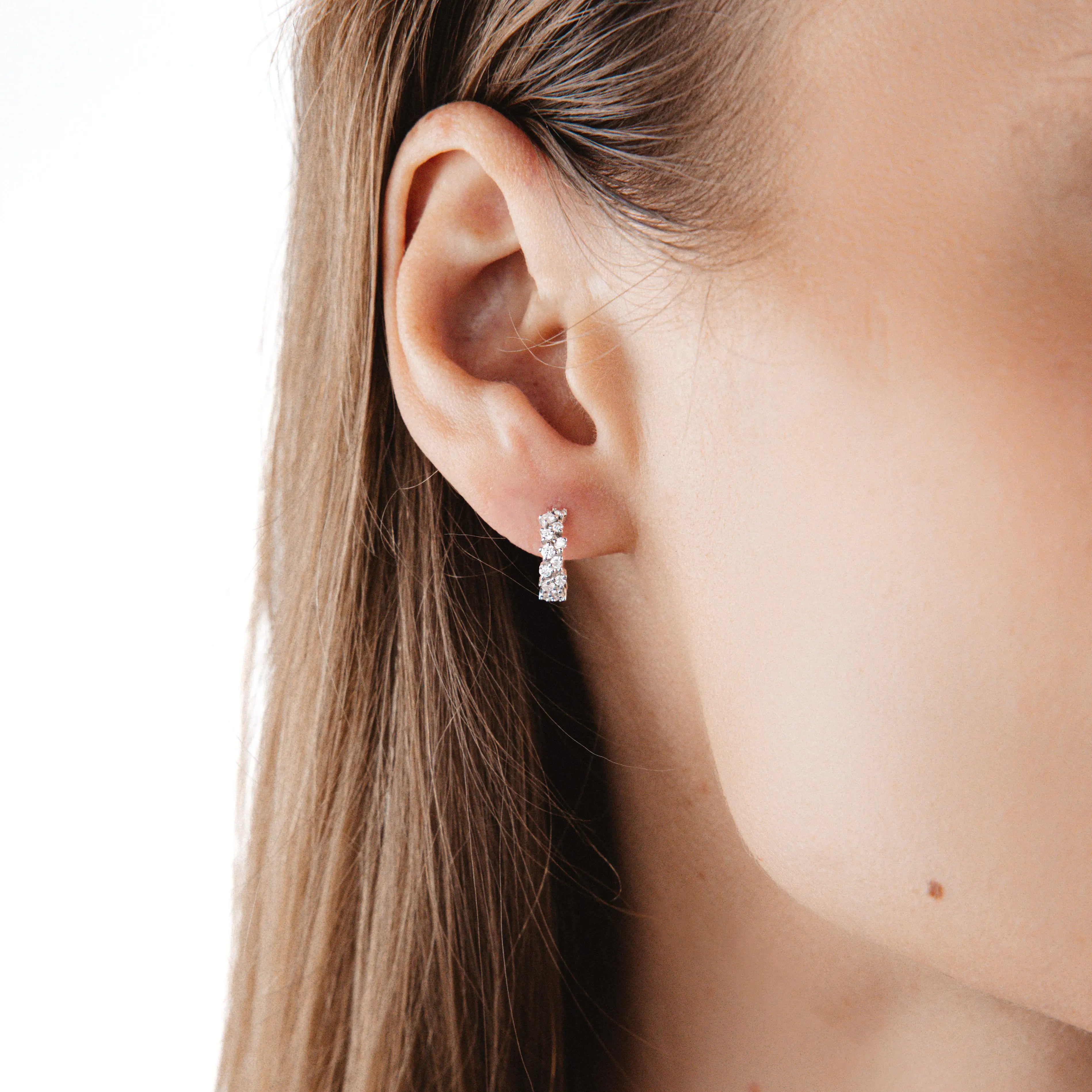 Boucles d'oreilles Rivière 0.72 carat en or blanc et diamant de synthèse