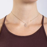 Collier Initiale G porté