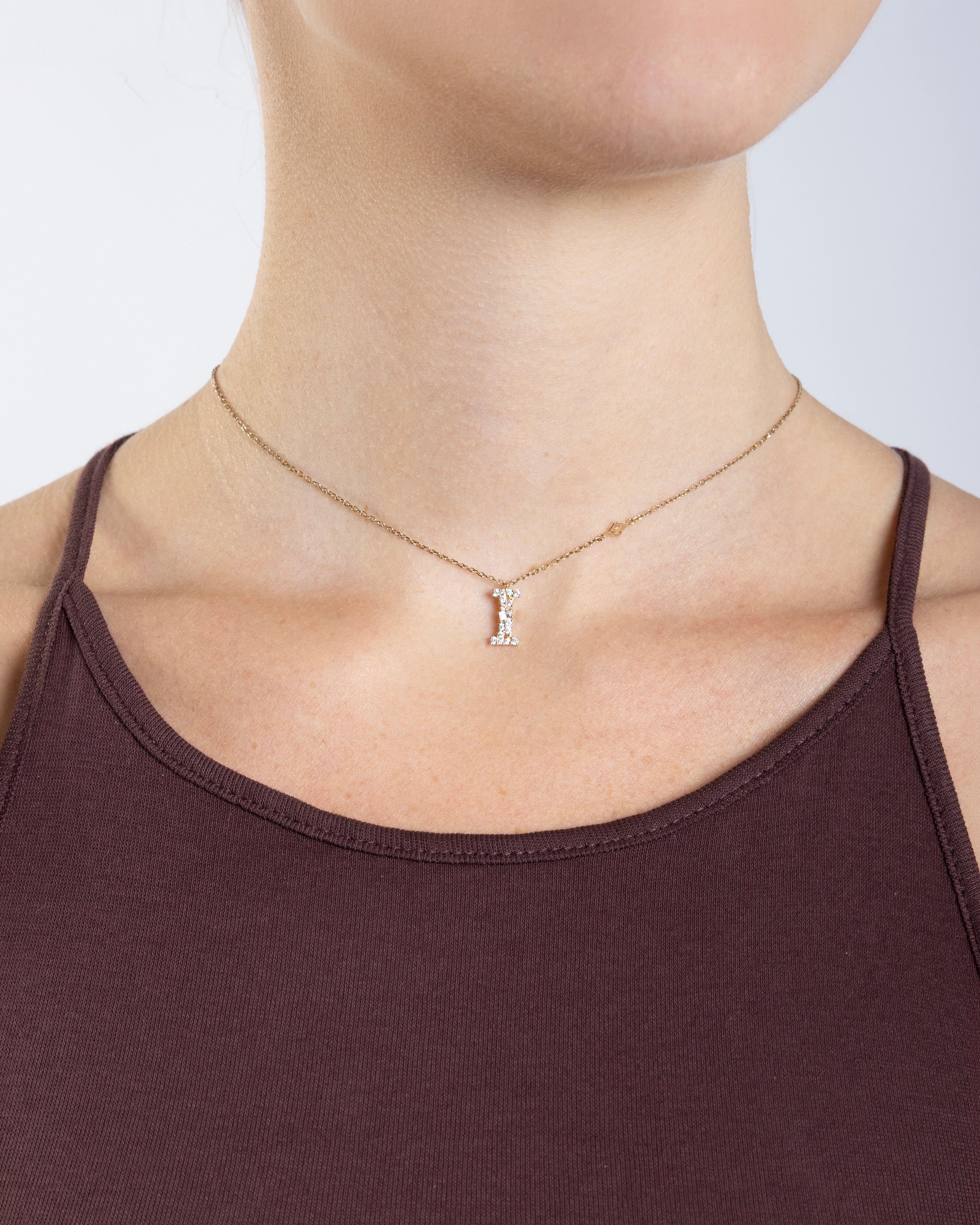 Collier Initiale I porté