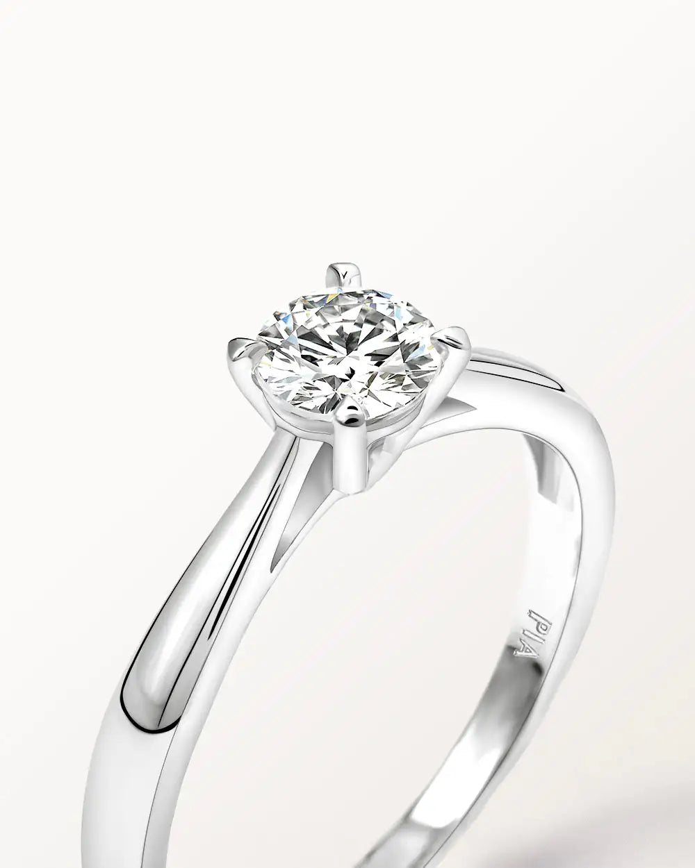 Bague Infini 0.3ct en or blanc et diamant de synthèse