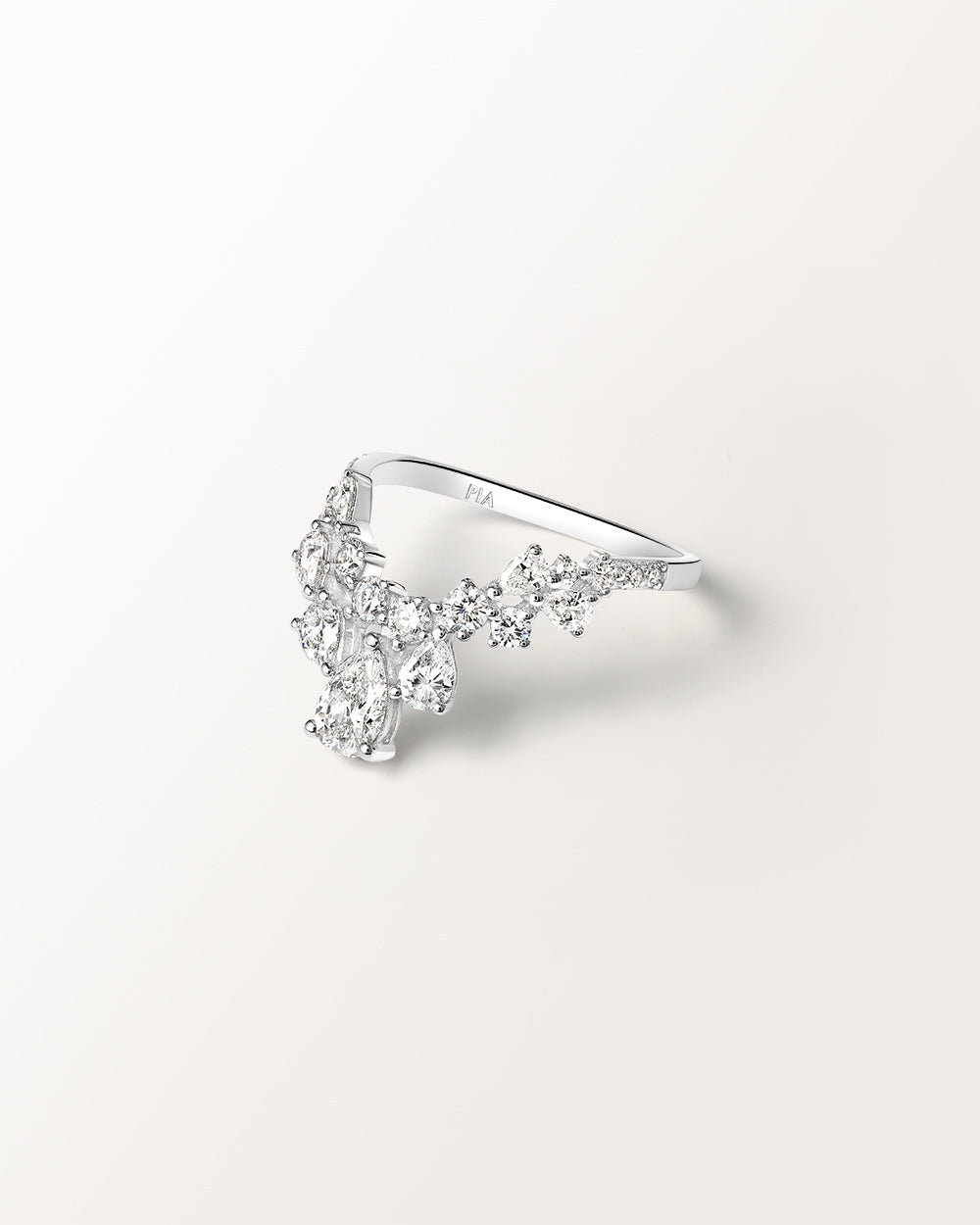 Bague Lou 1.36 carats en or blanc et diamant de synthèse