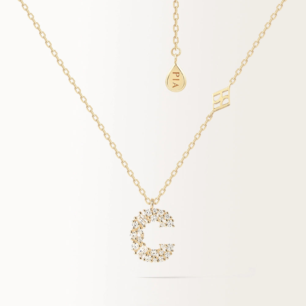 Collier Initiale C en or jaune