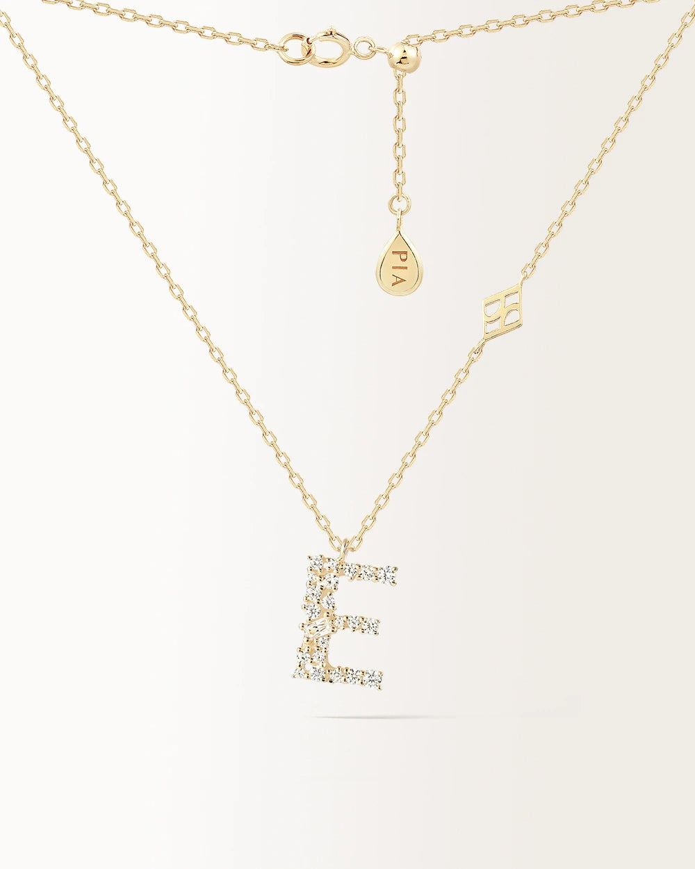 Collier Initiale E en or jaune