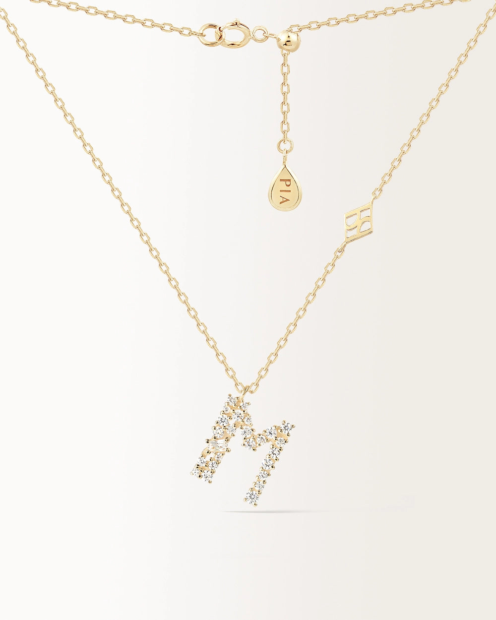 Collier Initiale M en or jaune