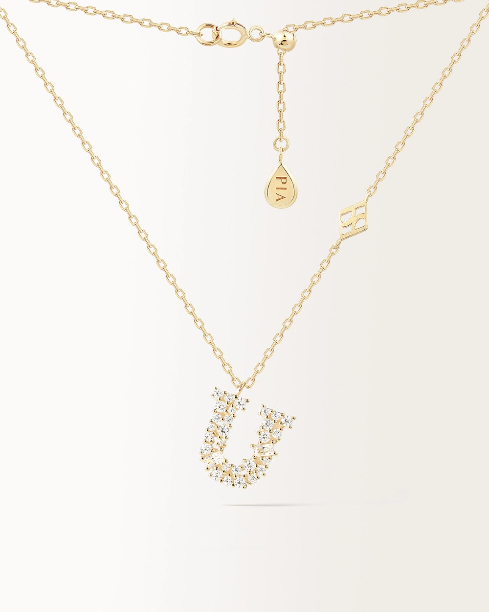 Collier Initiale U en or jaune