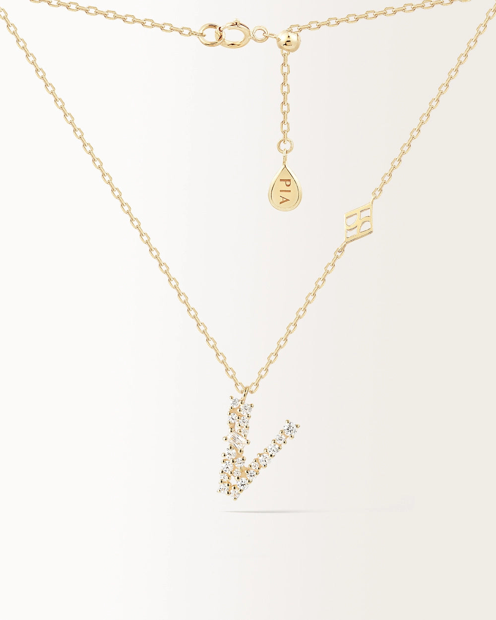 Collier Initiale V en or jaune