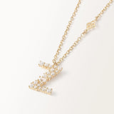 Collier Initiale Z en vue zoomée sur la lettre