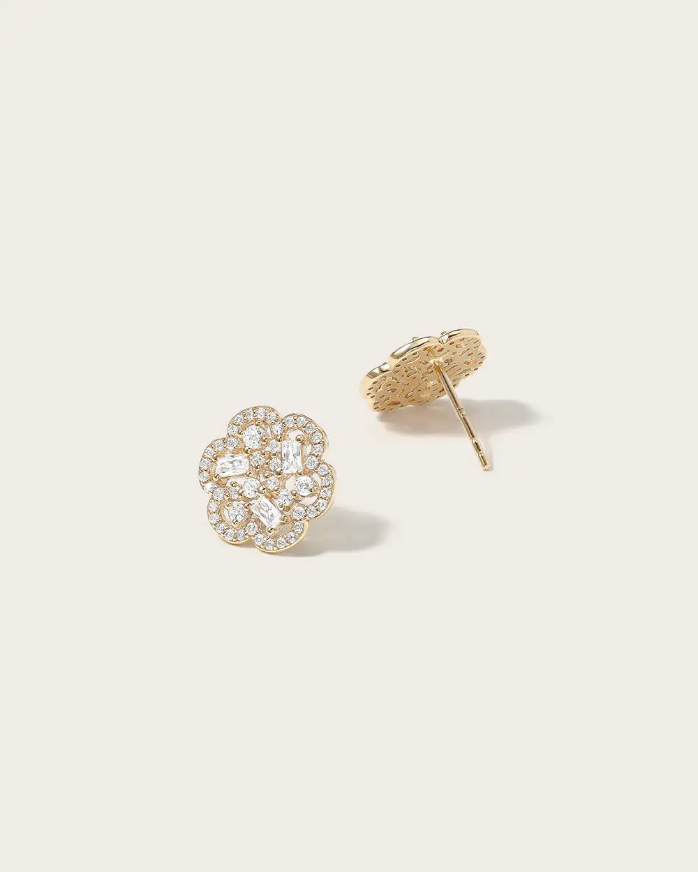Boucles d'oreilles Flora en or jaune 