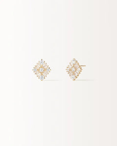 Boucles d'oreilles puces Miroir en or jaune, losange de pierres rondes et baguettes, vue de face