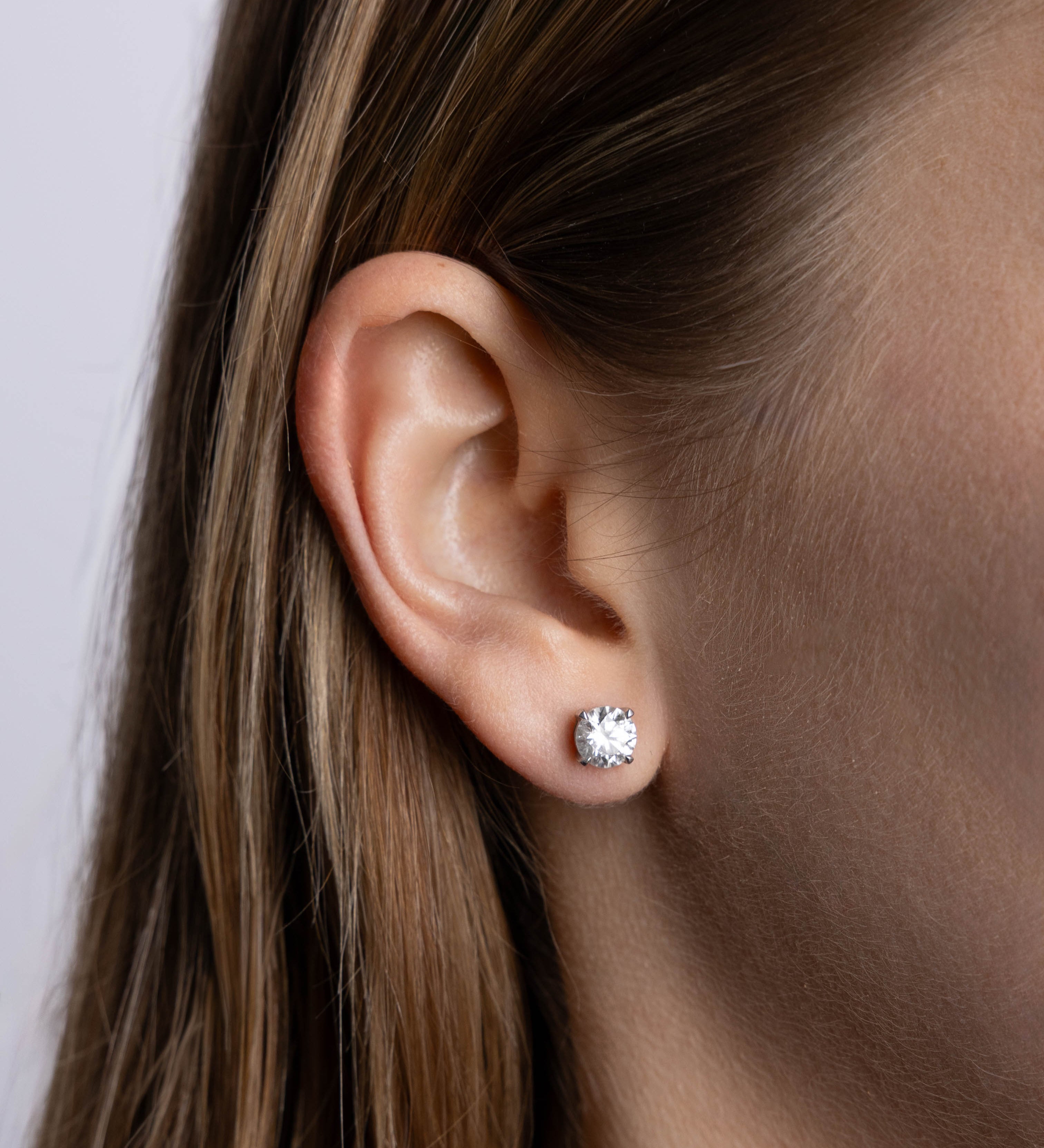 Boucles d'oreilles Infini 2 carats en or blanc et diamant de synthèse