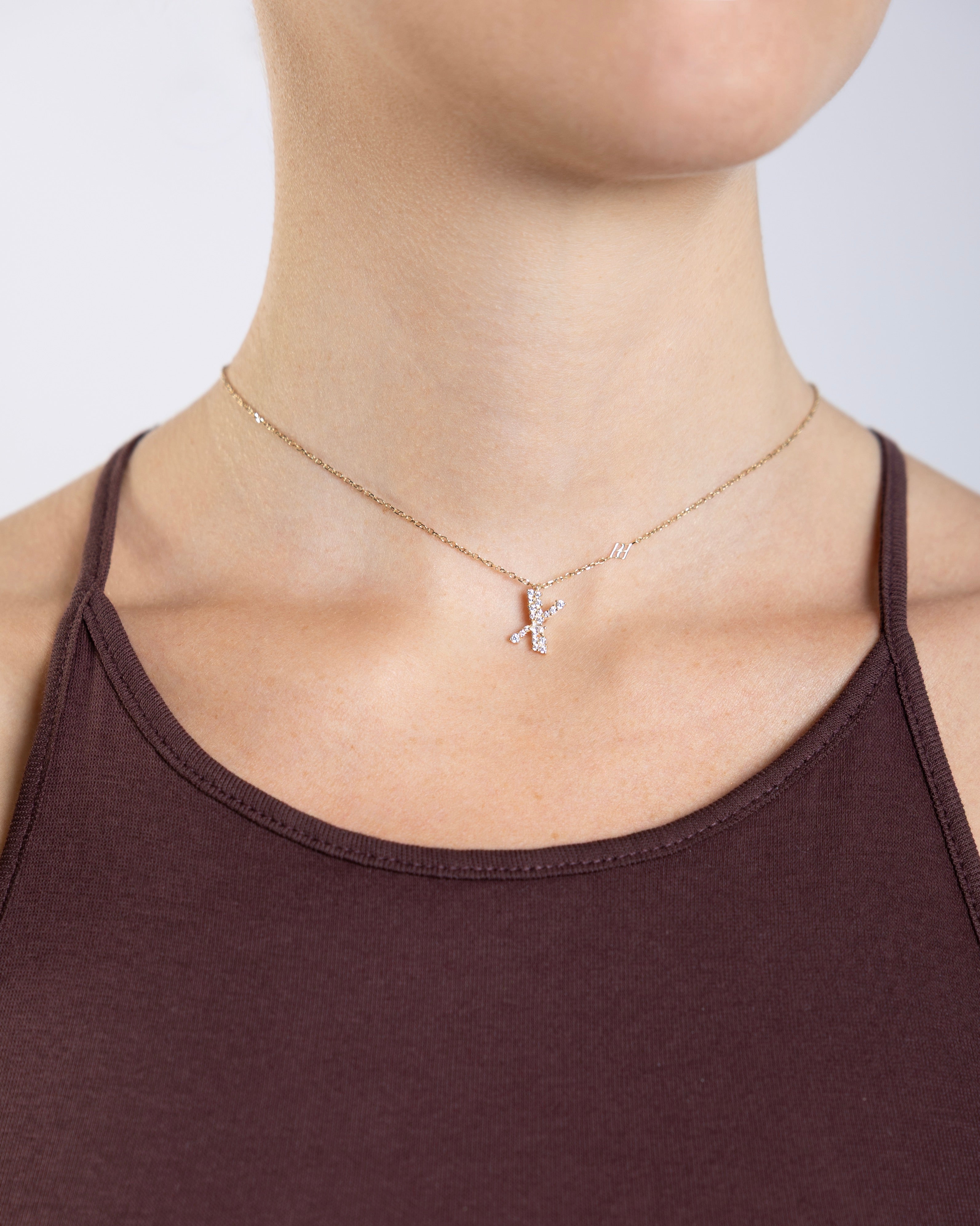 Collier Initiale X porté